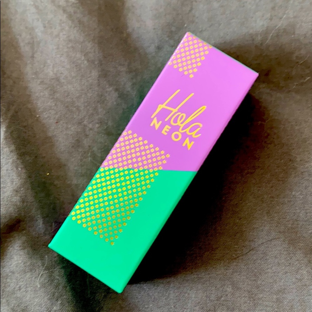 Hola Neon Tinted Balm -Love me